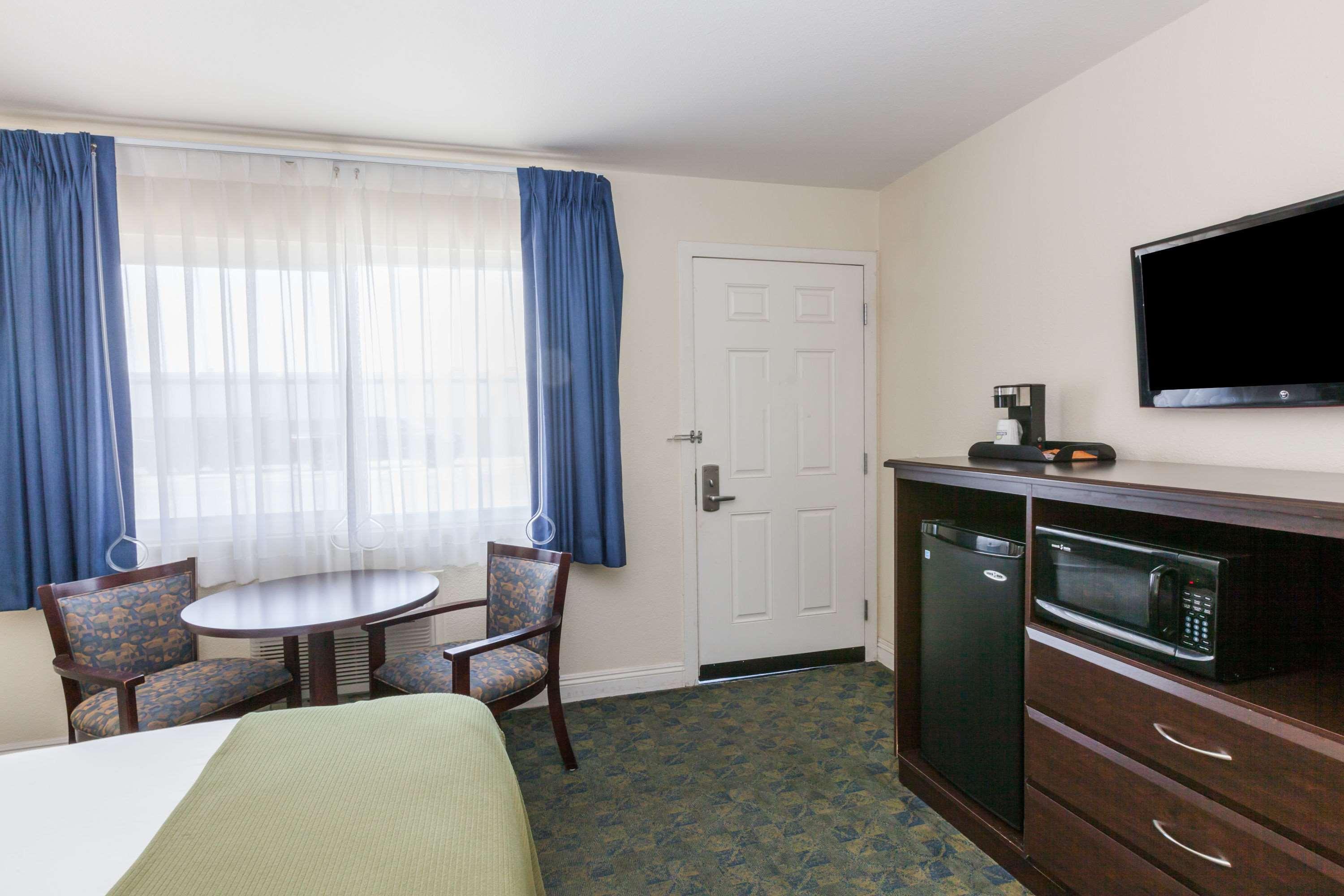 Days Inn By Wyndham Santa Maria Esterno foto