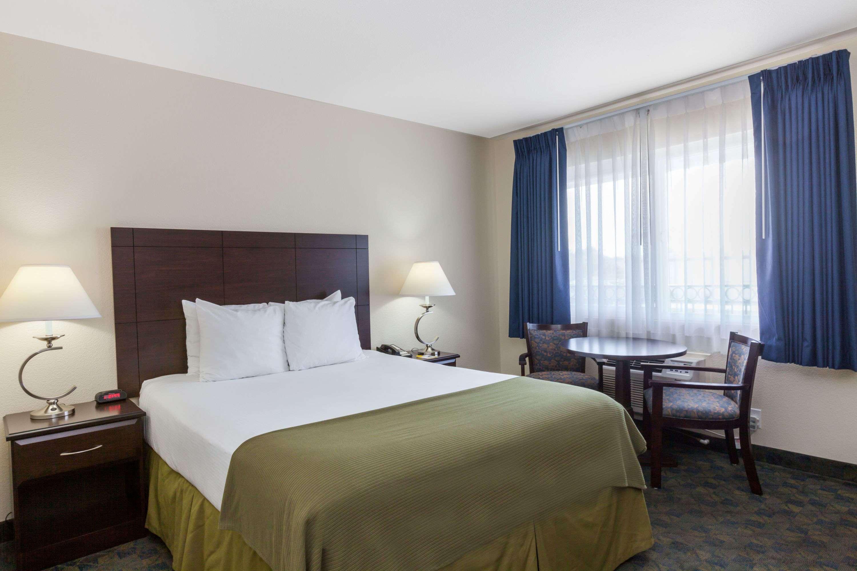 Days Inn By Wyndham Santa Maria Esterno foto