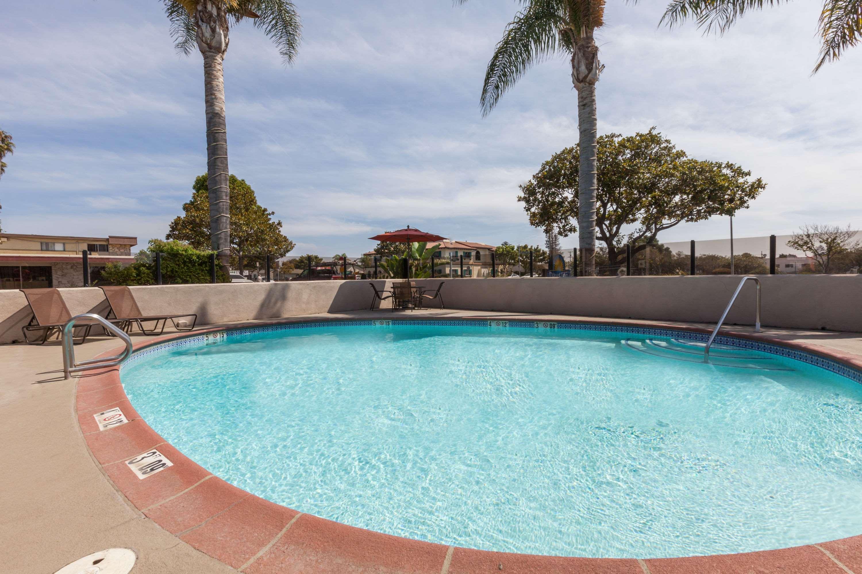 Days Inn By Wyndham Santa Maria Esterno foto