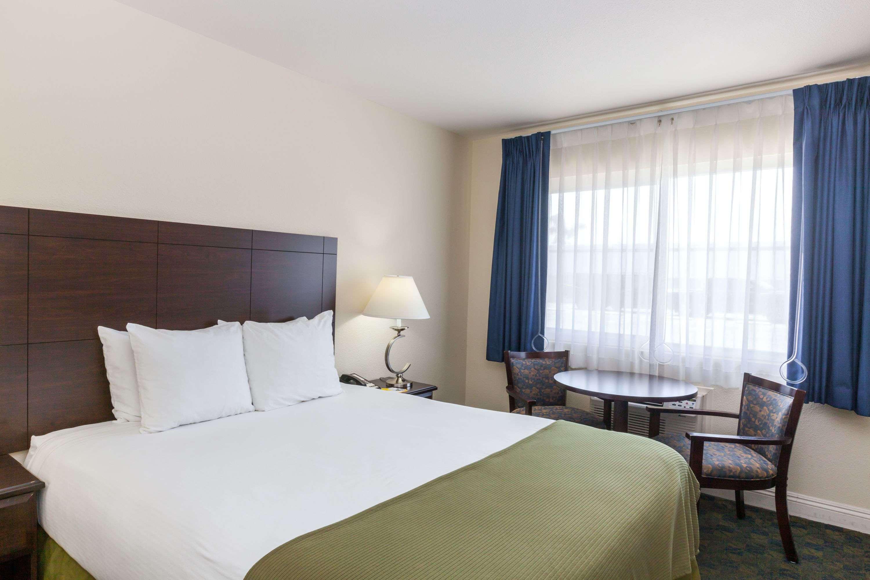Days Inn By Wyndham Santa Maria Esterno foto