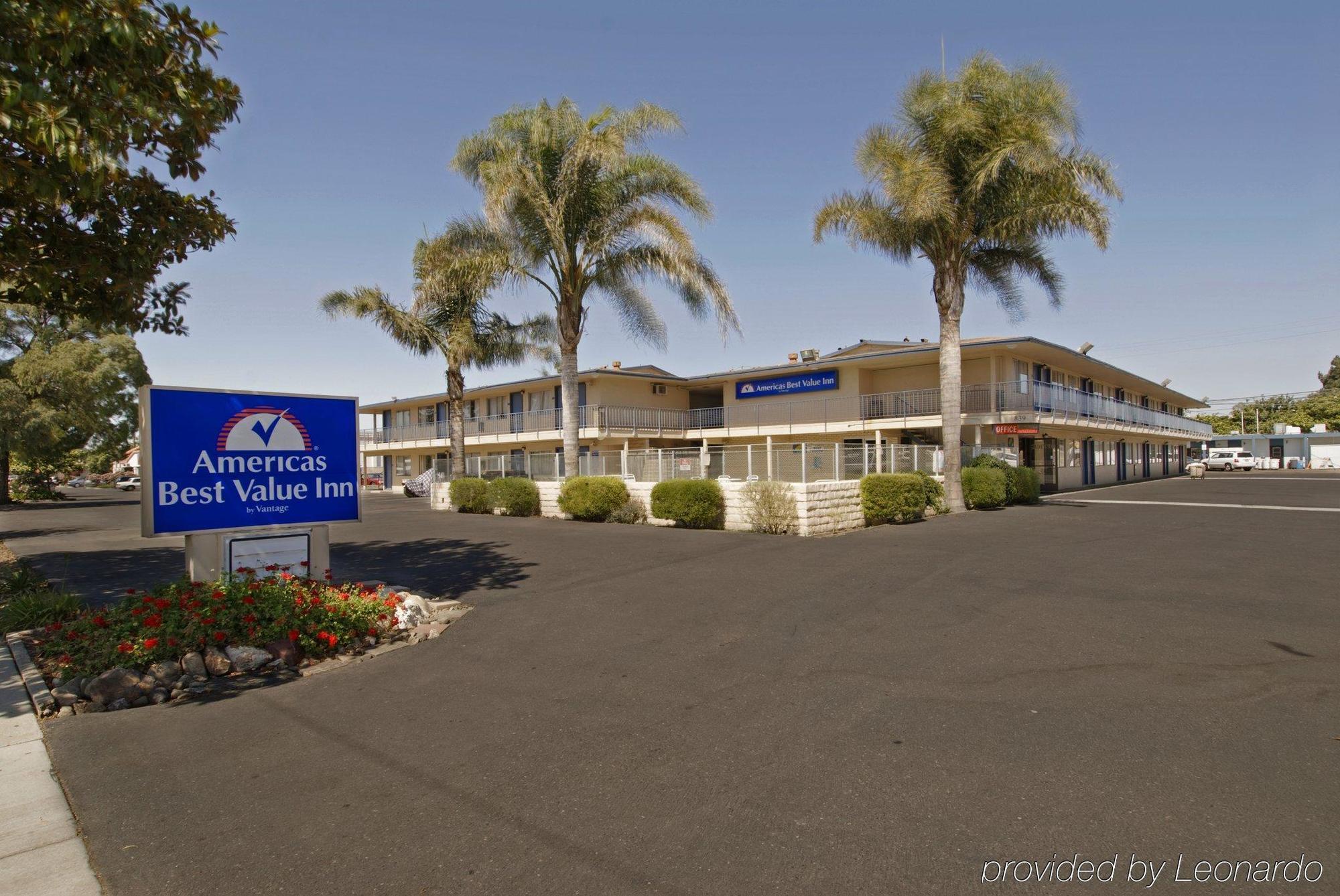 Days Inn By Wyndham Santa Maria Esterno foto